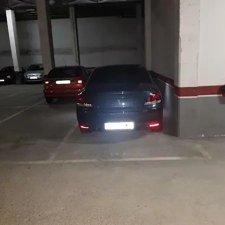 Acogedor En Frente Al Huca 아파트