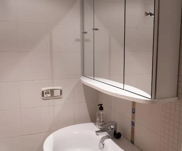 Acogedor En Frente Al Huca *